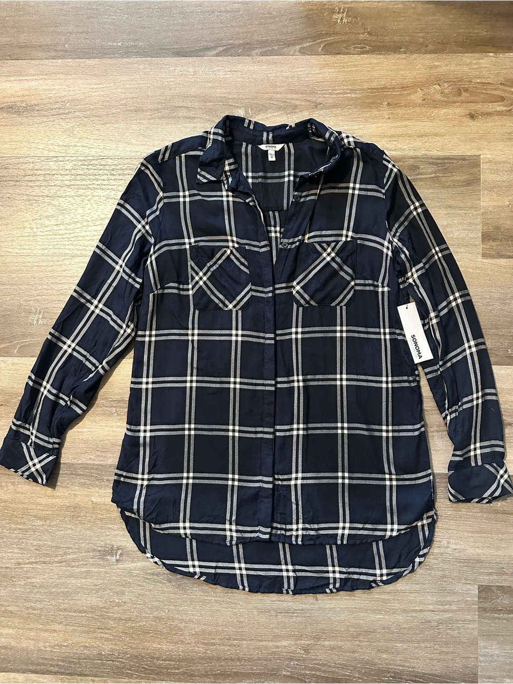 Sonoma Navy Plaid High‑Low Button Down – Medium – NWT